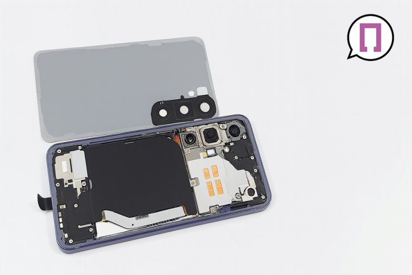 Внутренние компоненты Samsung Galaxy S24
