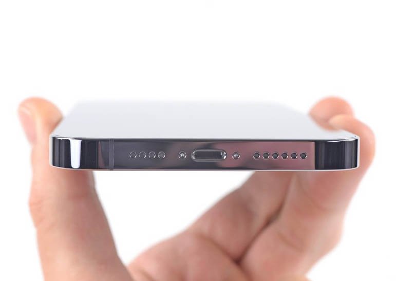 Нижняя часть iPhone 14 Pro Max