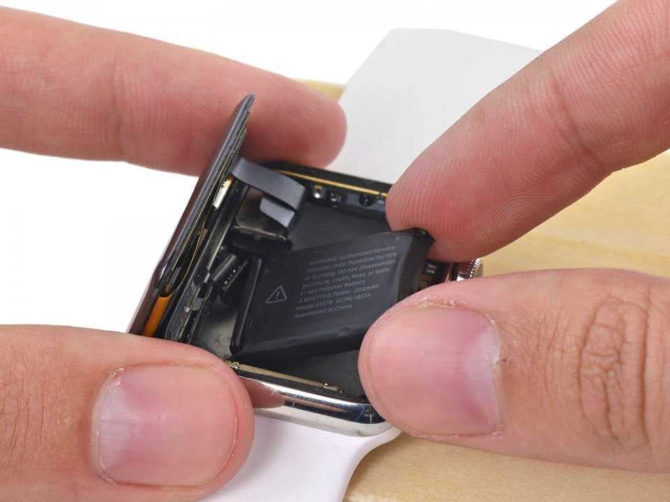 Извлечение неисправной АКБ Apple Watch | PlanetiPhone
