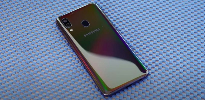 Внешний вид samsung A40 