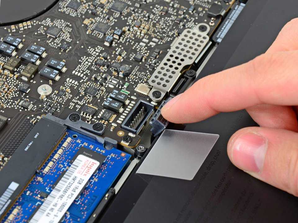 Отключаем элемент питания от платы | PlanetiPhone